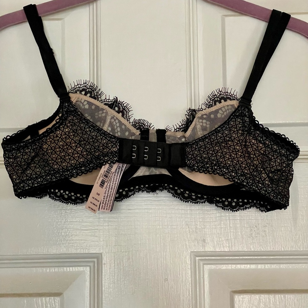 VICTORIA SECRET Dream Angels Push up Lace Underwire Bra Black Nude 34B, NWT - Picture 2 of 11